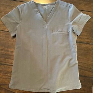 Mandala XXS women’s gray scrub shirt. V-neck with short sleeves, one pocket.